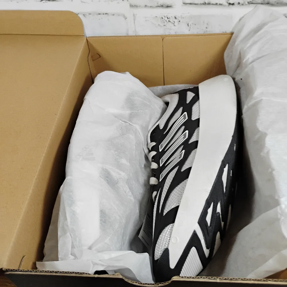 Adidas Adizero Aruku Core Black Cloud White Grey One JI3555 Men's Size 9 Shoes